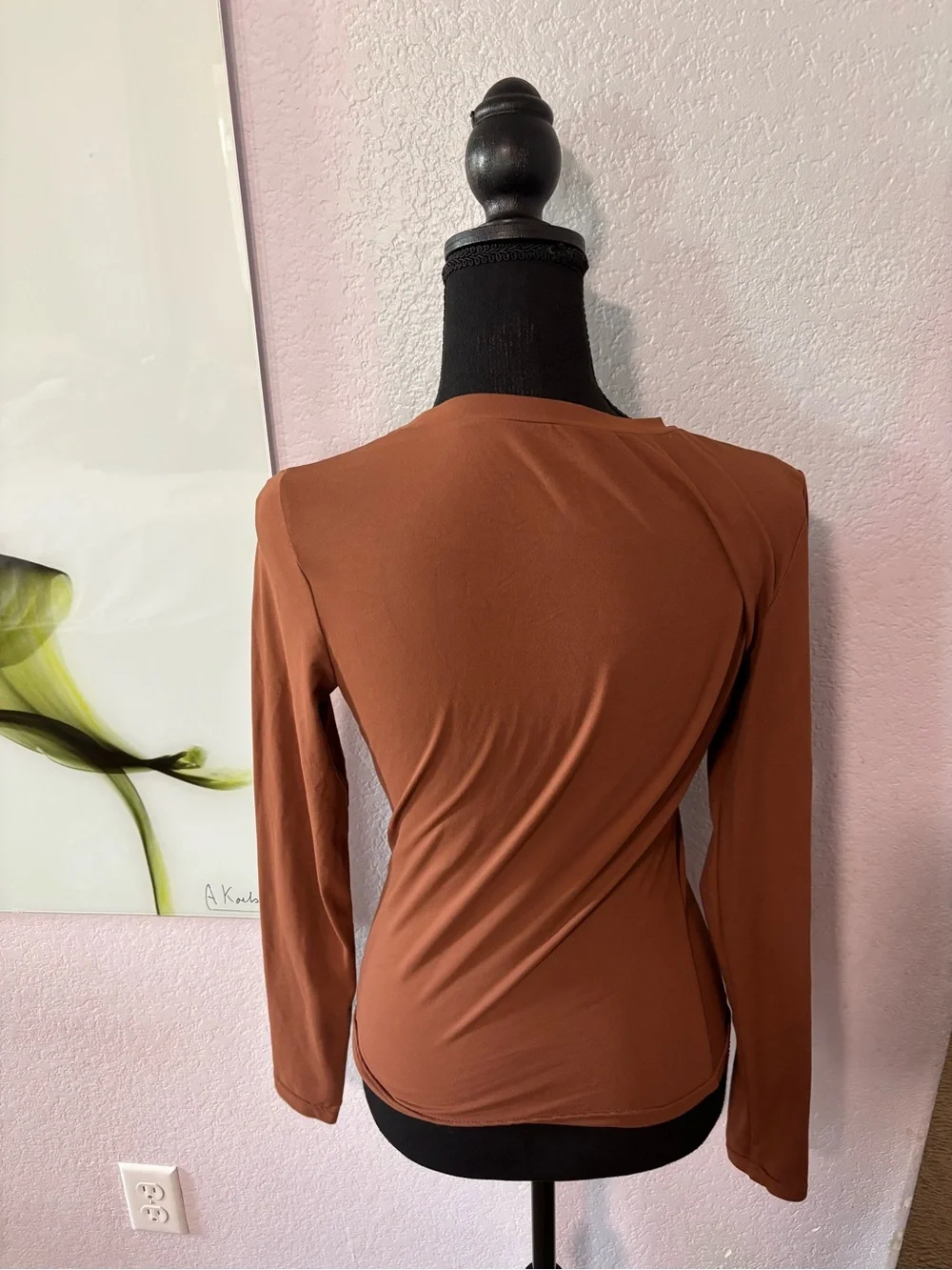 Shirt size medium - Picture 3 of 4
